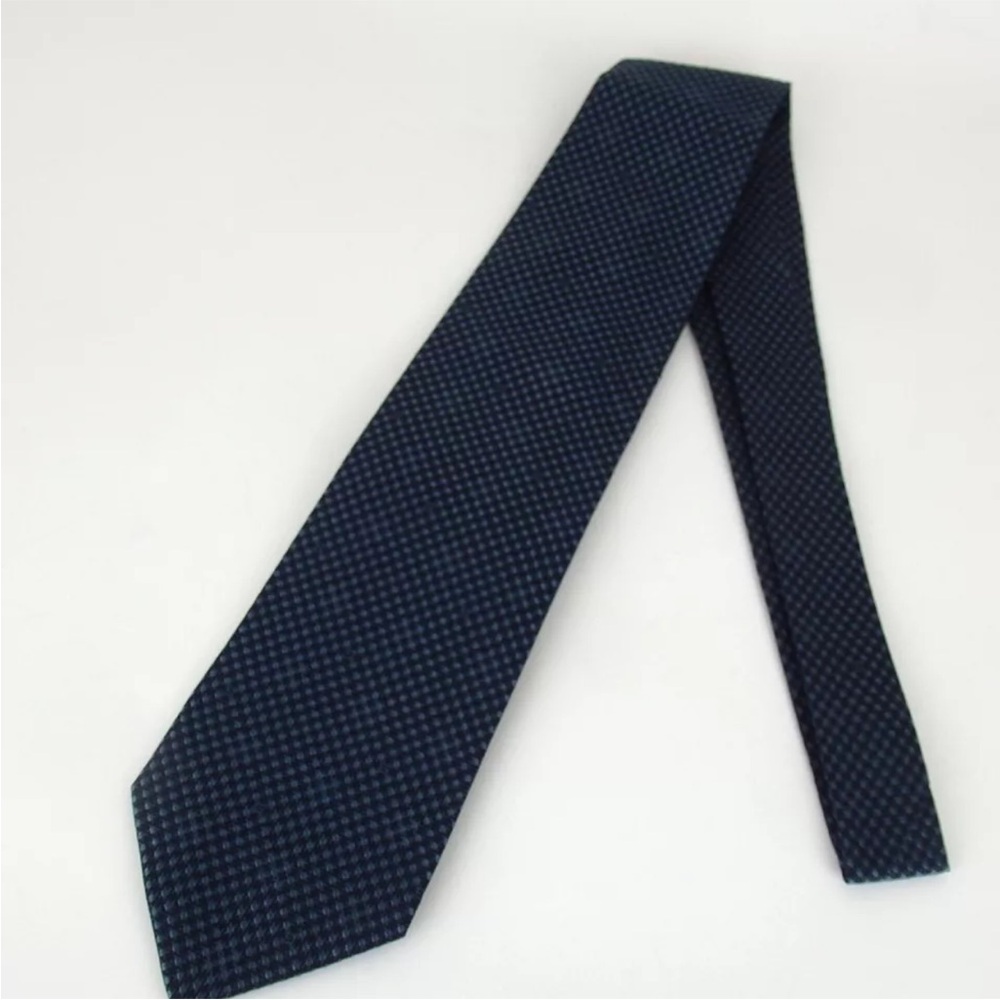 AUTH Gucci GG 100% Silk Tie - Picture 2 of 5